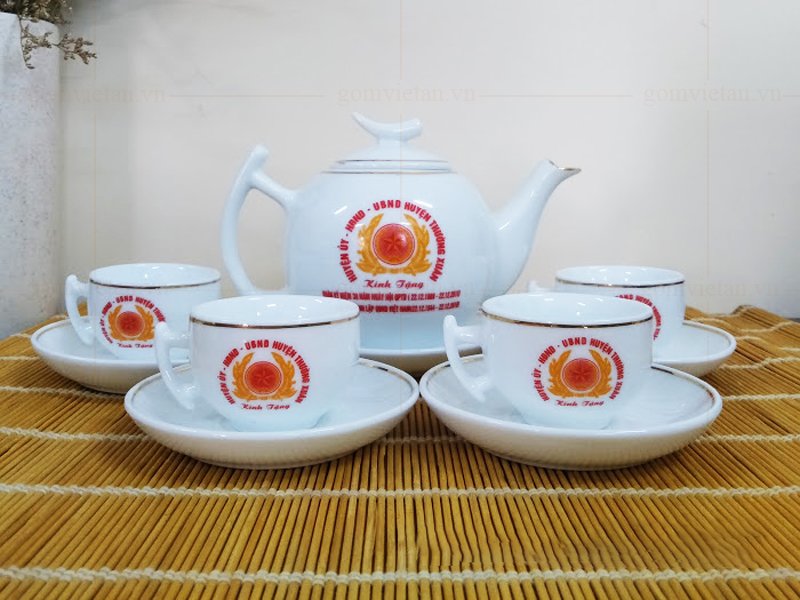 Bộ ấm chén in logo dáng bưởi trăng khuyết