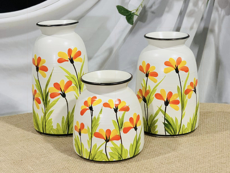 Bộ 3 bình hoa bằng sứ trắng